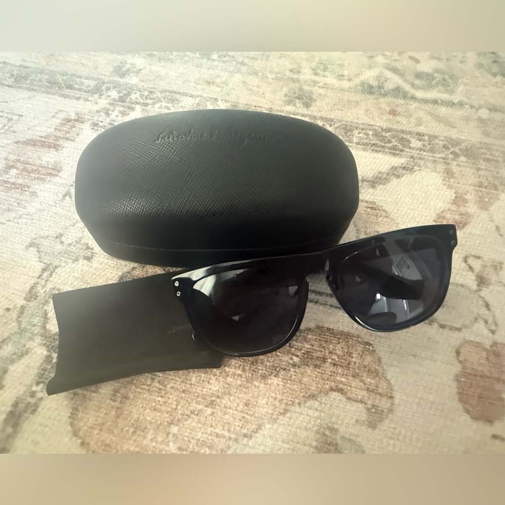 Salvatore Ferragamo Dark Blue Sunglasses with Case Unisex